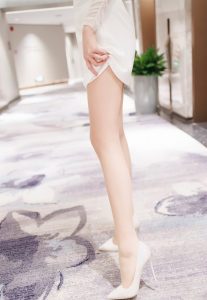 爱蜜社尤物翘臀美骚妇肉丝玉足极品美腿高级酒店风骚姿势-写真网