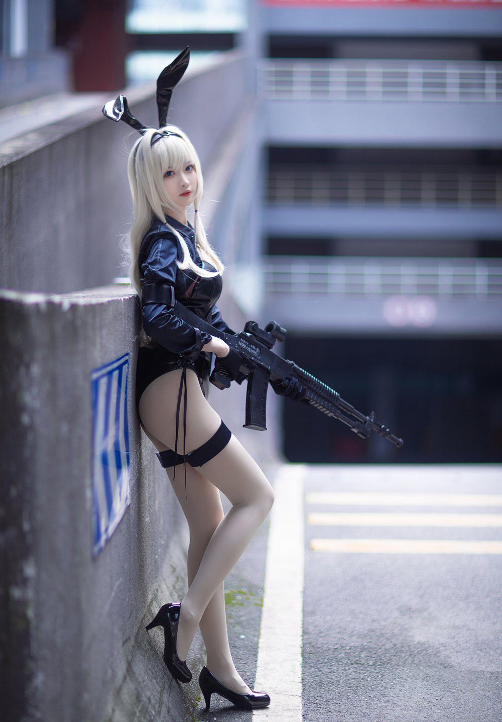 Cosplay美女南宫性感丝袜外拍大尺度写真-写真网